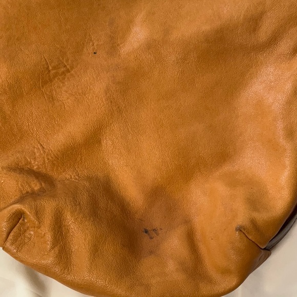 Rough & Tumble Leather Bag - Picture 7 of 14